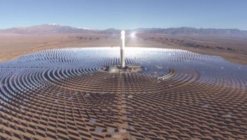Mira la granja solar concentrada más extensa del mundo