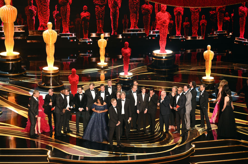 HOLLYWOOD, CALIFORNIA - FEBRUARY 24: Cast and crew of 'Green Book' accept the Best Picture award onstage during the 91st Annual Academy Awards at Dolby Theatre on February 24, 2019 in Hollywood, California. (Photo by Kevin Winter/Getty Images)