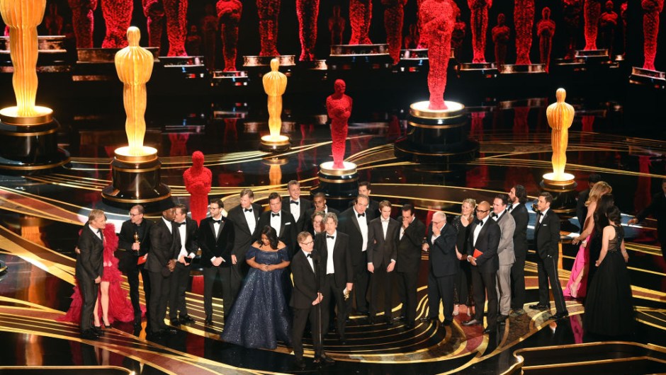 HOLLYWOOD, CALIFORNIA - FEBRUARY 24: Cast and crew of 'Green Book' accept the Best Picture award onstage during the 91st Annual Academy Awards at Dolby Theatre on February 24, 2019 in Hollywood, California. (Photo by Kevin Winter/Getty Images)