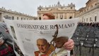 Editoras renuncian en protesta en el Vaticano
