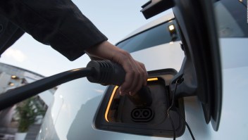 Amsterdam vetará carros de combustible diésel y gasolina en 2030