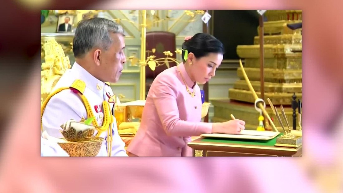 Se casa en secreto el rey de Tailandia