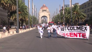 Miles de trabajadores mexicanos conmemoran 1ro de mayo