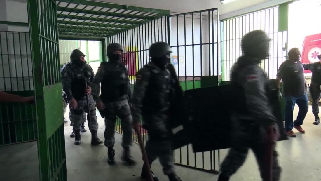 Hallan 42 prisioneros muertos más en cárceles de Brasil