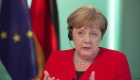 Merkel: La lucha contra la intolerancia debe enseñarse en cada generación
