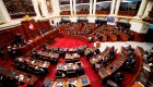 Congreso de Perú debate la cuestión de la confianza