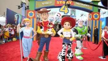 Un tenedor de plástico es el nuevo miembro de la familia "Toy Story"