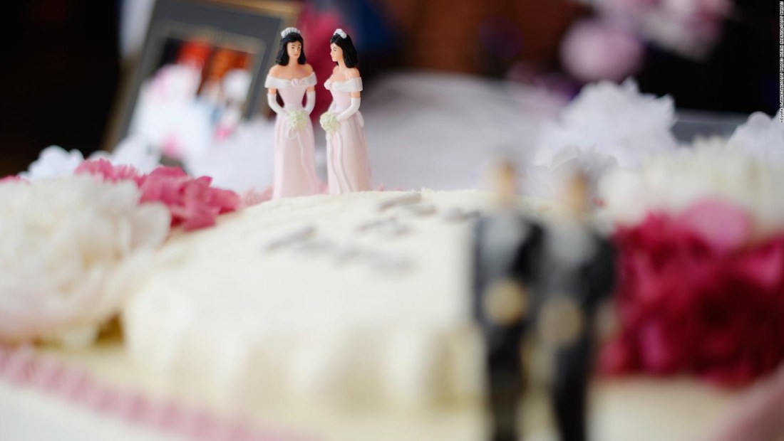 Polémica por nuevo caso de pastel de bodas