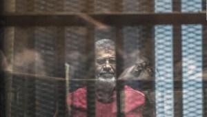 Investigan causas de la muerte de Morsy