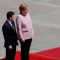 Captan a Angela Merkel visiblemente temblorosa