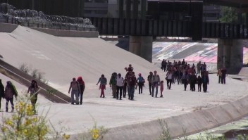 Migrantes varados en México: ¿qué les espera?
