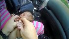 Policía salva a una bebé de 12 días de nacida