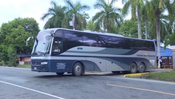 11 autobuses para deportar a 410 hondureños de México