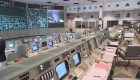 ¿Cómo lucía la sala de control de vuelo de Houston hace 50 años?