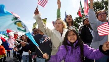 ¿Que deberían hacer los latinos en los Estados Unidos?