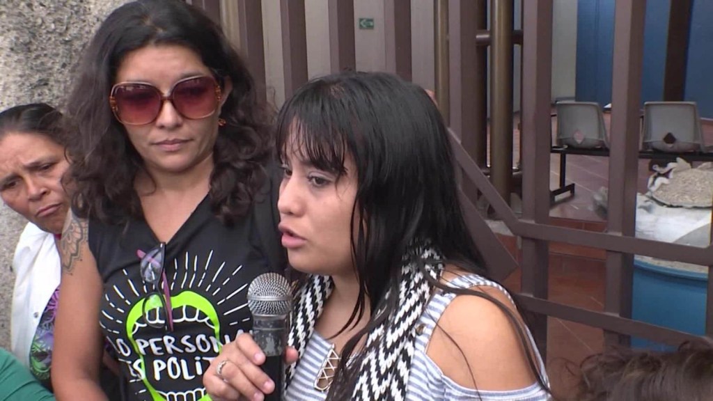 Evelyn Hernández vuelve a sentarse en el banquillo
