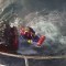 Impresionante rescate de un marinero en alta mar