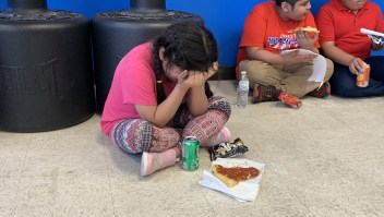 Redadas deportación niños en primer día de escuela llorando