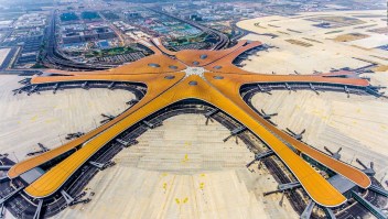 Enamórate del ultramoderno y elegante aeropuerto en Beijing