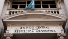 Macri establece control cambiario en Argentina