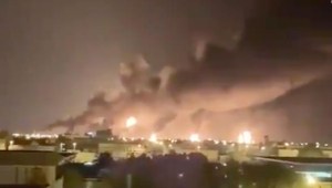 Pompeo acusa a Irán de ataque a refinerías