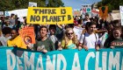 Miles de jóvenes lideran protestas contra el cambio climático