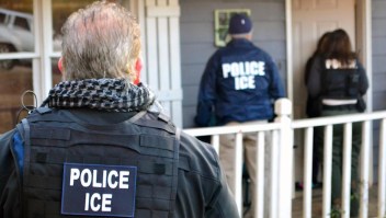 Prohibición ciudades santuario Florida ICE policías