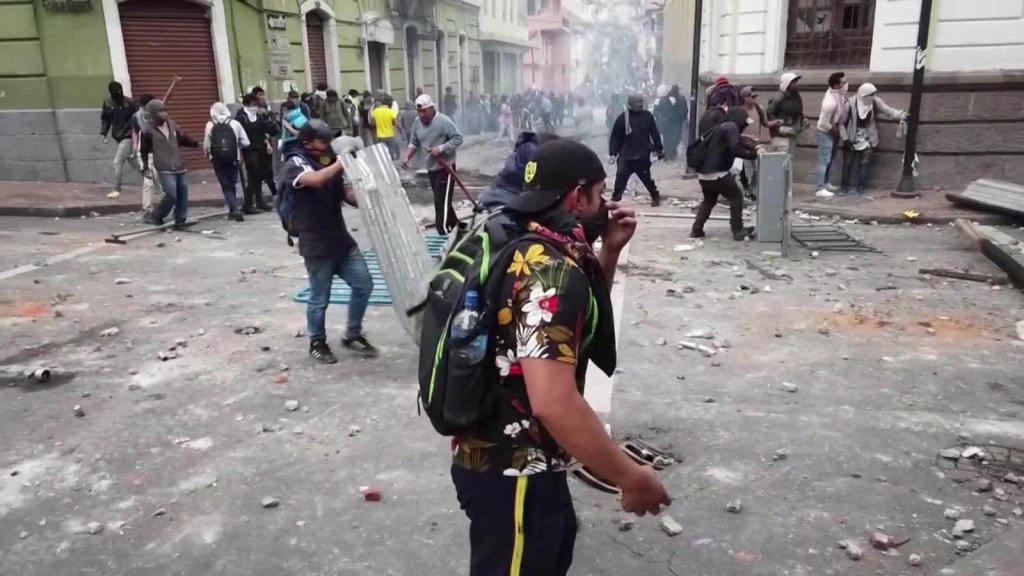 El balance que deja el caos en las calles de Ecuador