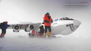 Voluntarios viajarán con Airbnb para rescatar la Antártida