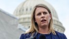 Congresista Katie Hills renuncia tras ser investigada