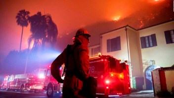200.000 órdenes de evacuación en Los Angeles