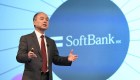 Fundador de SoftBank admite culpa por pérdidas millonarias