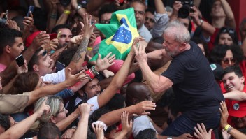 Lula da Silva llama a seguir el ejemplo de Argentina y Chile