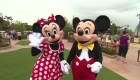 Mickey y Minnie Mouse cumplen años