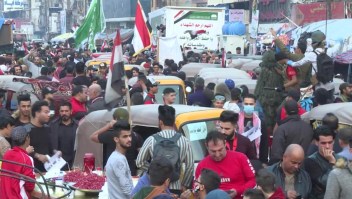 Celebraciones tras renuncia del primer ministro de Iraq