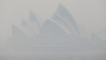 Sydney cubierta de humo por incendios