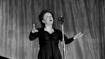104 años del nacimiento de Edith Piaf