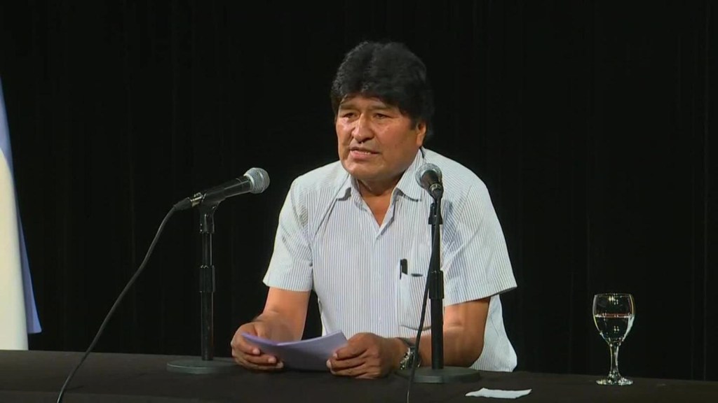 Evo Morales afirma que legalmente sigue siendo presidente