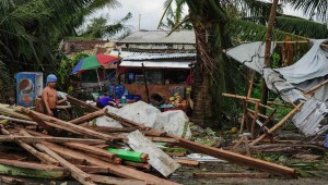 Al menos 16 muertos por tifón en Filipinas