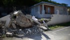 Puertorriqueños se unen y se ayudan tras temblores