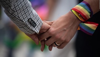 EE.UU.: Informe de desempleo incluye a matrimonios gays