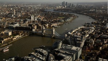 Evacuación en Londres por bomba de la II Guerra Mundial