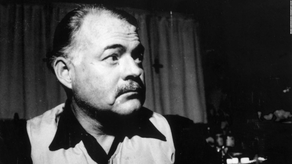 Fuentes revela el lado sensible de Hemingway