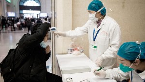 Coronavirus: aseguran que afuera de China la transmisión "es bastante limitada". (Foto de Télam).