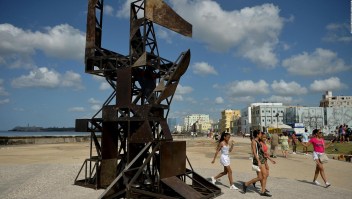 En Cuba, ¿se está limitando la creación artística a través de las leyes?