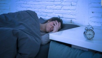 La ansiedad del sueño y el horario de verano pueden exacerbar el insomnio, pero el estiramiento puede ayudar