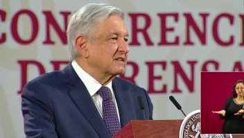 López Obrador pide disculpas a médicos