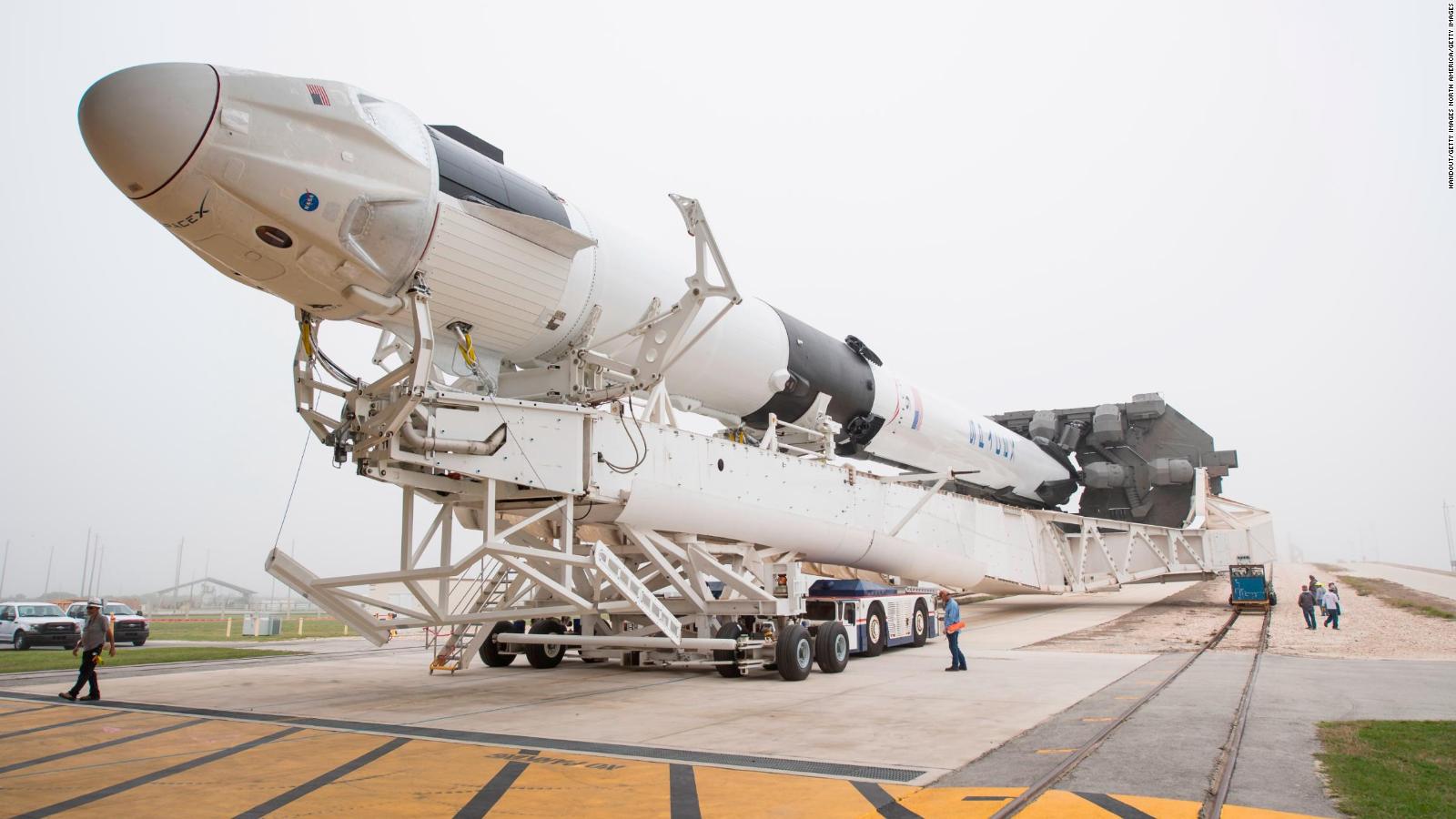 NASA y SpaceX lanzan misión tripulada