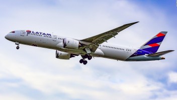 Latam Airlines busca apoyo de gobiernos para su rescate