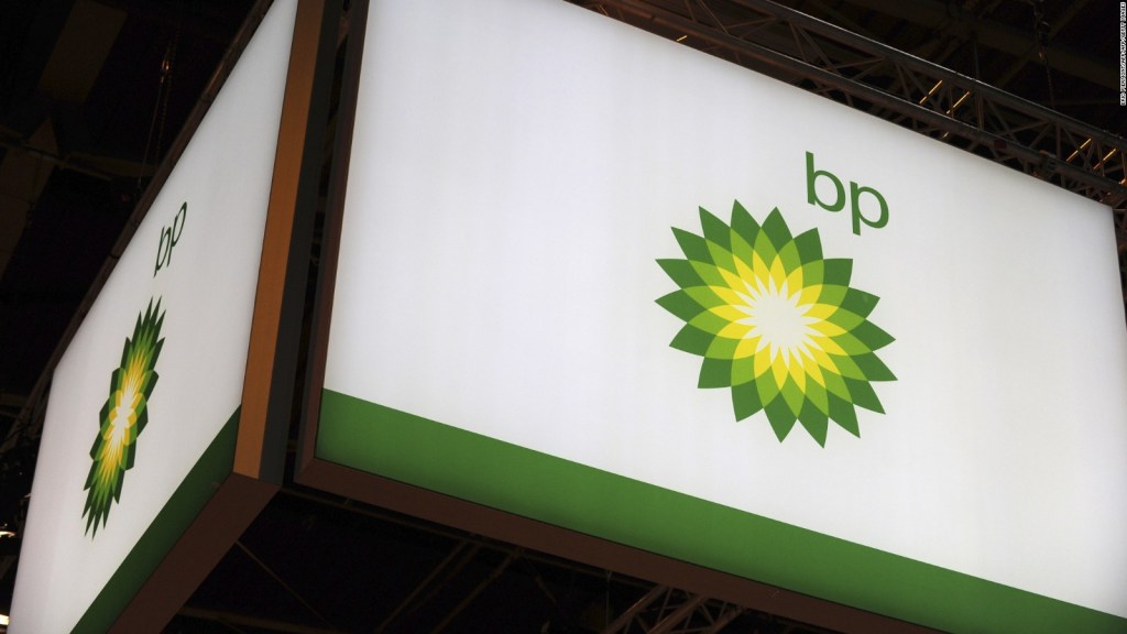 BP recortará 10.000 empleos por crisis